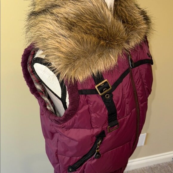 Peeples & Lula Puffer Vest Burgundy Black Faux Fur Collar Stylish Layering Sz S - Picture 4 of 14